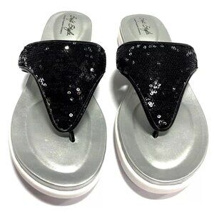 Soft Style Black and Silver Sandals